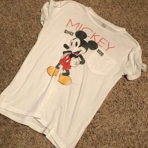 Disney top